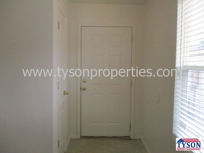 Building Photo - 10816 Gentry Ln SW