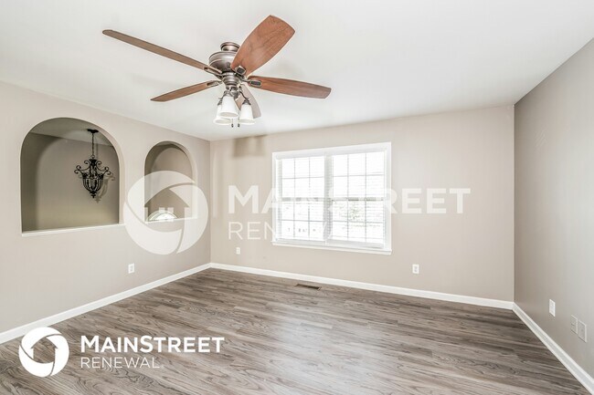 Building Photo - 865 Moonlite Dr