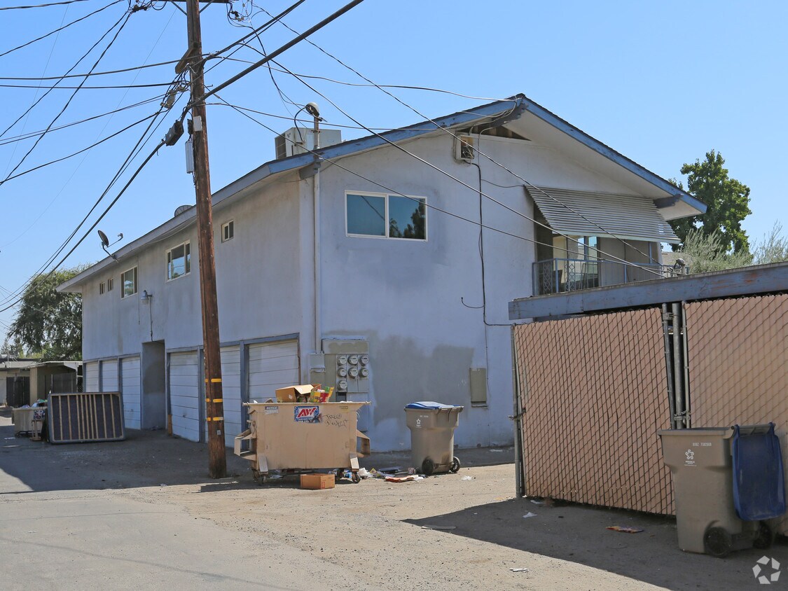 Foto del edificio - 3333 E Fairmont Ave