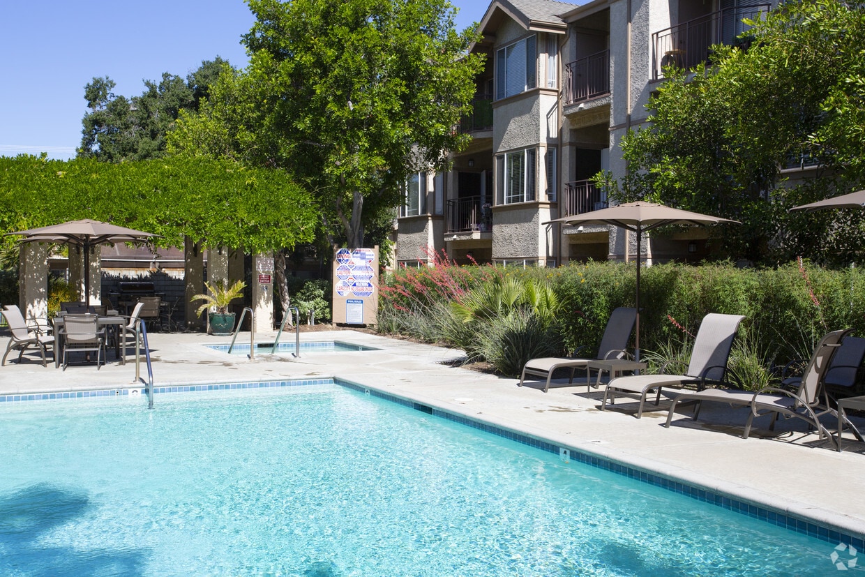 55+ Valley Oaks Village Senior Apartments Apartments Newhall, CA