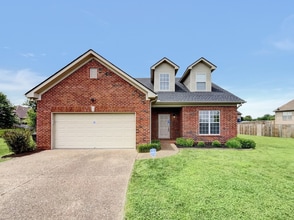 Building Photo - 102 Privett Ct