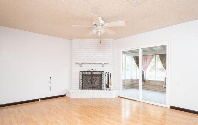 Foto del edificio - 2955 Huntington Dr