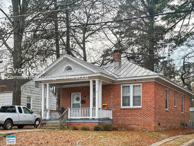 Foto del edificio - 1814 East Blvd