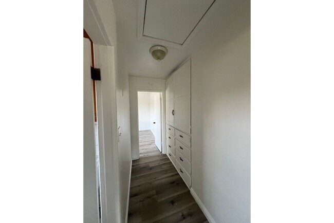 Foto del edificio - 198 W Glenfair Ln