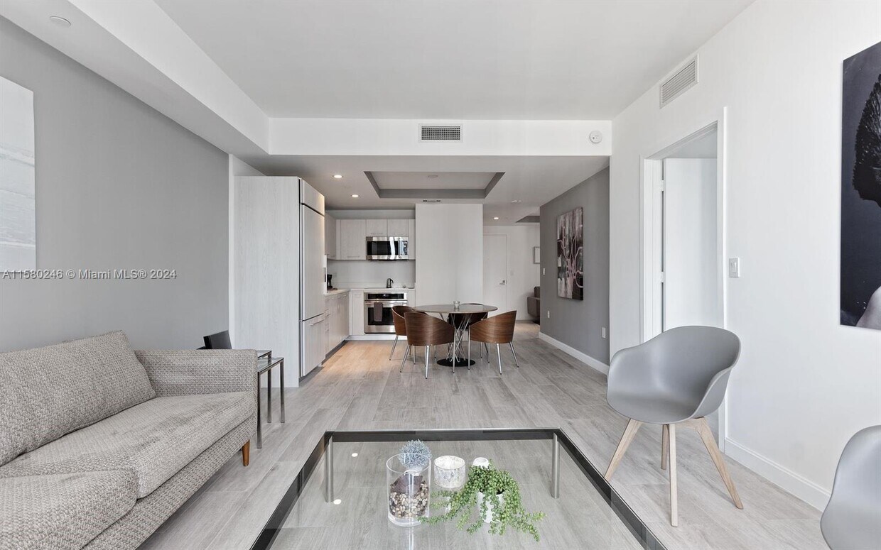 Foto principal - 45 SW 9th St