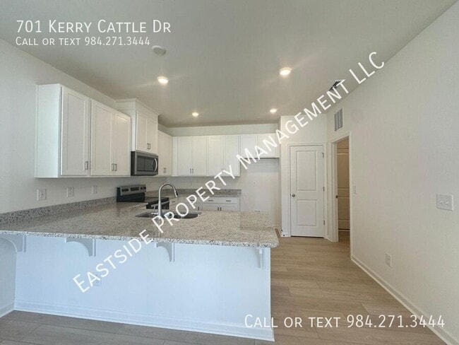 Building Photo - 701 Kerry Cattle Dr