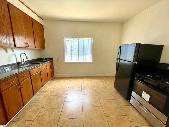 Building Photo - 2 Bedroom Home for Rent