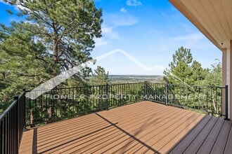 Building Photo - 5020 Broadmoor Bluffs Dr