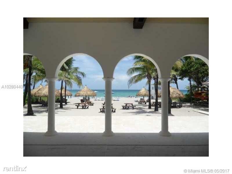 Primary Photo - 537 Golden Beach Dr