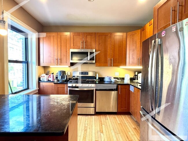 Building Photo - Brighton 5-Bed/2 Bath Near B, C, and D Lin...