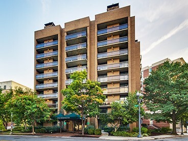 Building Photo - 601 24th St NW