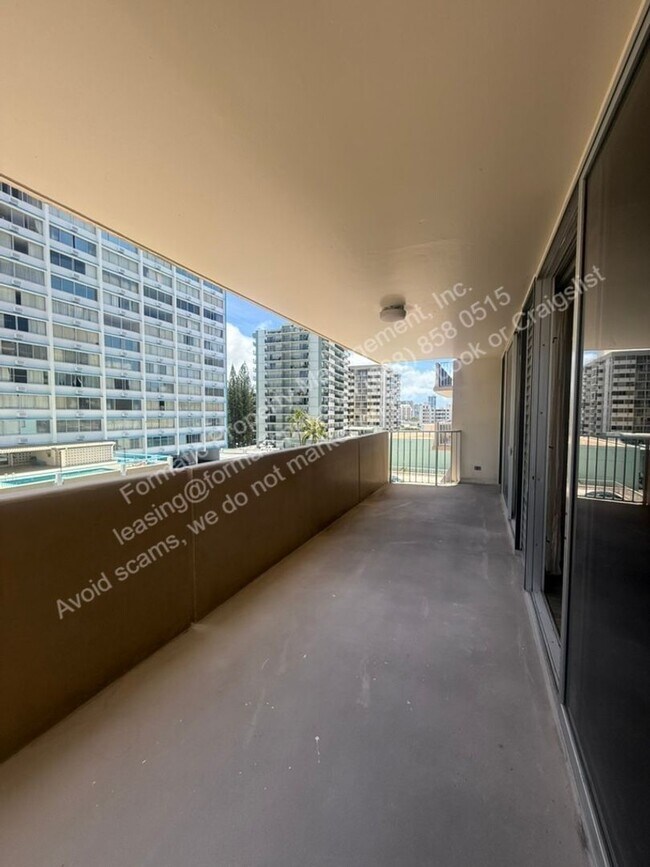 Foto del edificio - 1561 Kanunu St