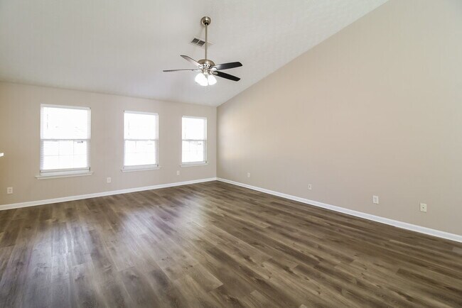 Building Photo - 3105 Evergreen Eve Crossing