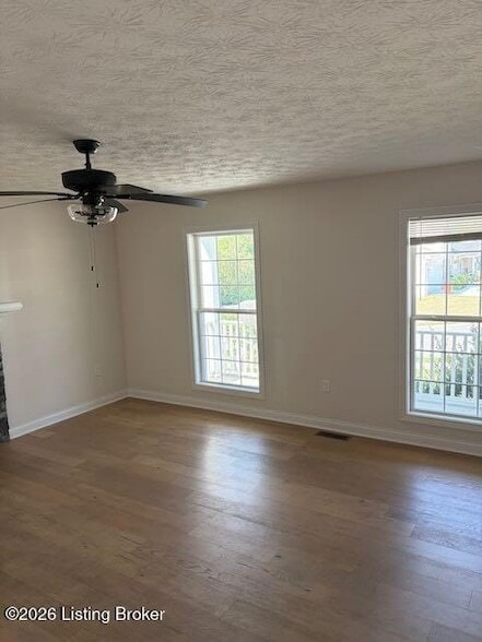 Building Photo - 401 Butterfield Dr