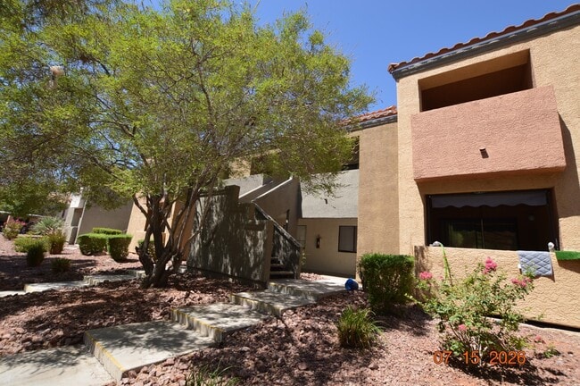 Building Photo - 3151 N Soaring Gulls Dr