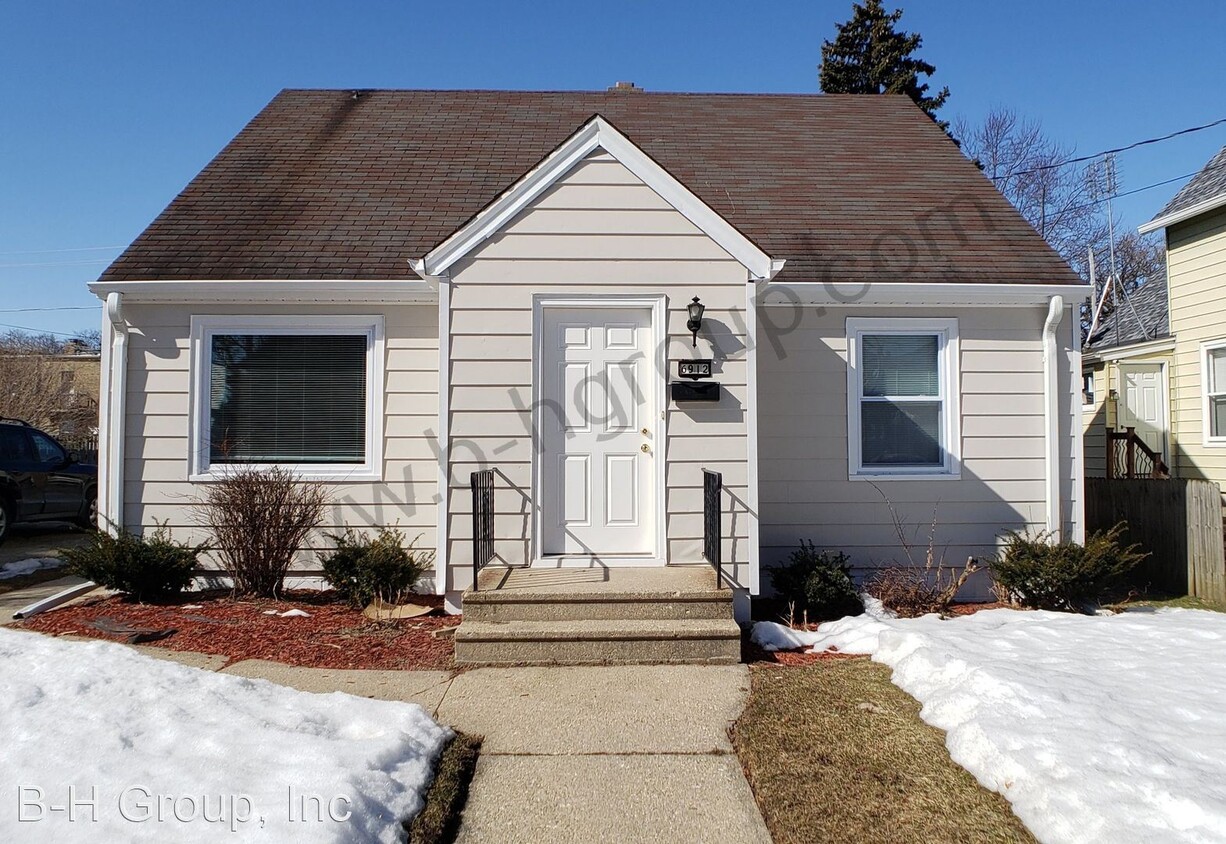 Primary Photo - 3 br, 2.5 bath House - 6912 26th Ave