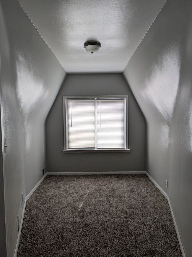 Foto del edificio - 19137 Norwood-4 BEDS & 2 BATHS FOR RENT!