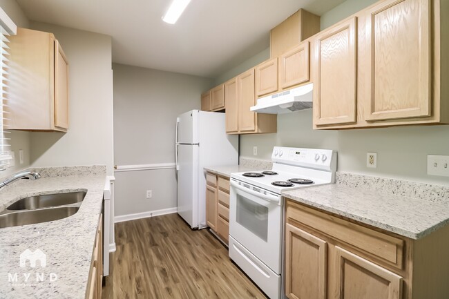 Foto del edificio - 1084 Holly Pointe Dr