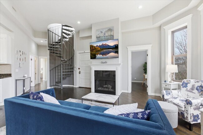 Foto del edificio - 2610 N Dayton St