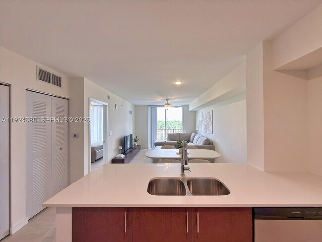Foto del edificio - 11239 NW 4th St