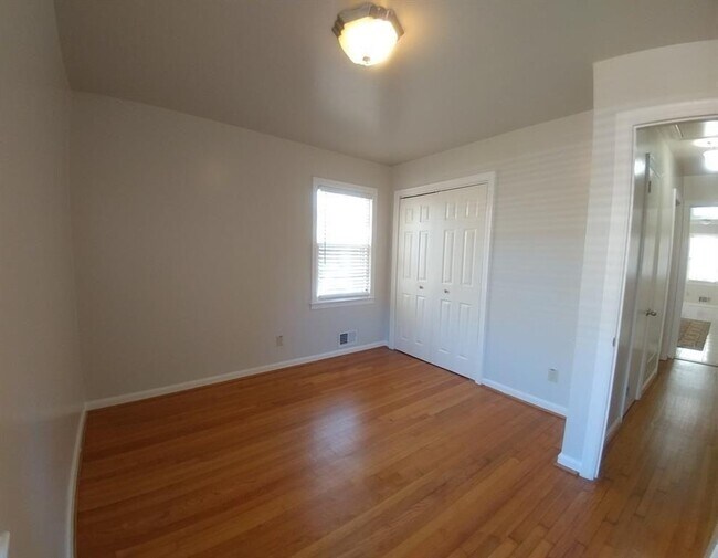 Foto del edificio - 1275 Pine Valley Ct