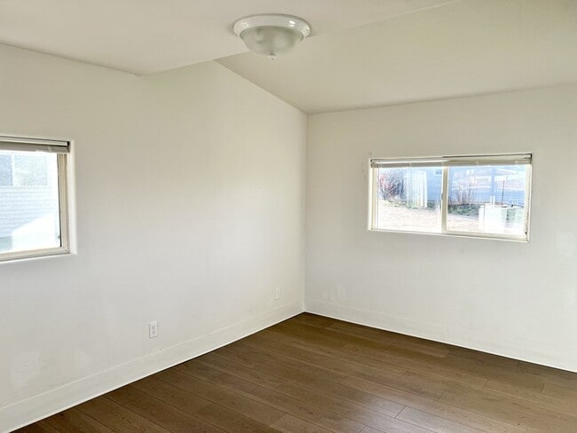 Foto del edificio - 272 E 200 S