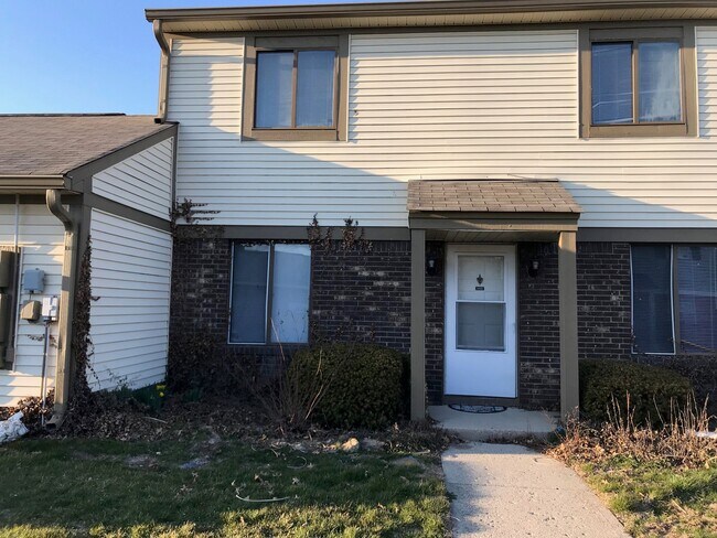 Foto del edificio - 6033 Wingedfoot Ct
