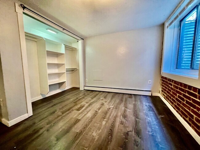 Foto del edificio - Charming two-bedroom unit in Capitol Hill