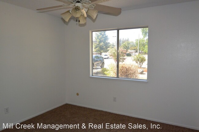 Building Photo - 3 br, 2 bath House - 909 W. Dorothea