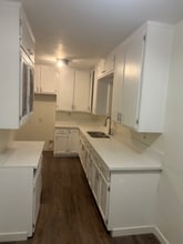 Building Photo - 1029 W 84th St