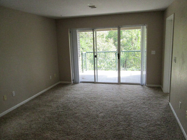 Foto del edificio - Beautiful 2 bedroom 2 bath open floor plan