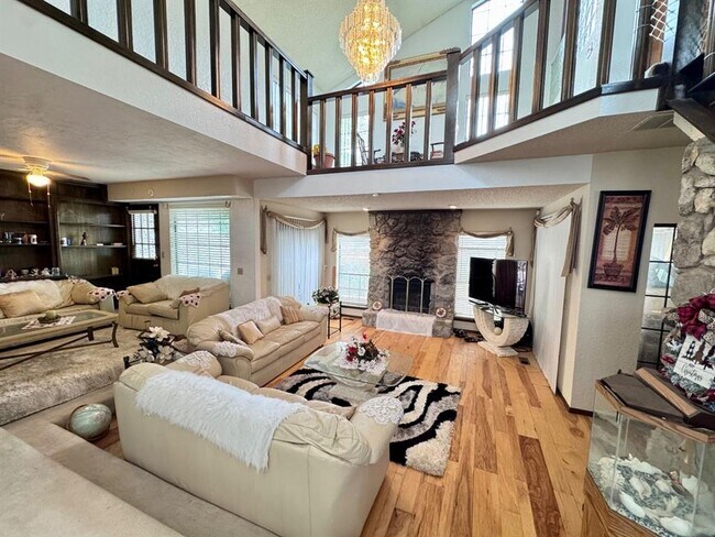 Foto del edificio - 2825 Tealwood Dr