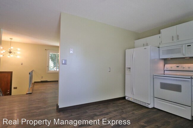 Foto del edificio - 3 br, 2 bath House - 121 N. Meyer Ln.