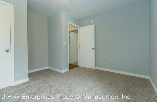 Building Photo - 5 br, 2 bath House - 2004 Leland St.