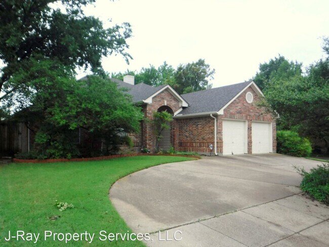 Building Photo - 4 br, 2 bath House - 2120 Pinwood Circle