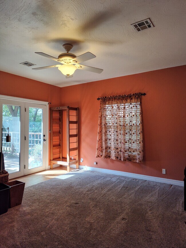 Foto del edificio - 3114 N Madison Ct