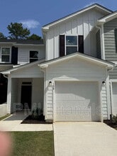 Building Photo - 138 Parker Ln