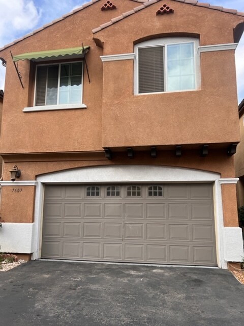 Primary Photo - 7607 N Justice Way