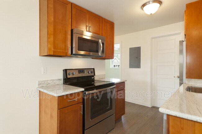 Foto del edificio - 220 NW 70th St