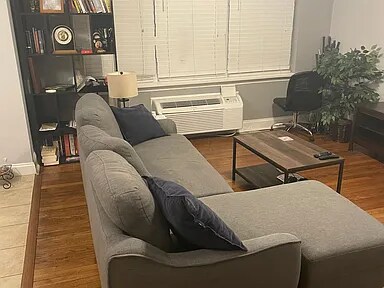 Foto del edificio - 1066 Piedmont Ave NE
