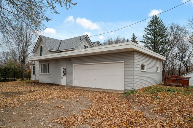 Foto del edificio - Beautiful Home on Acreage