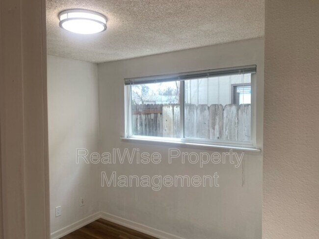 Foto del edificio - 1108 SW 5th St