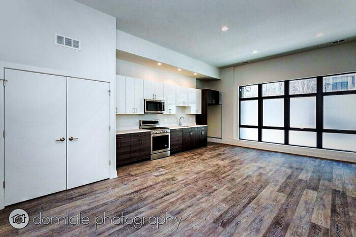 Primary Photo - 847 N Larrabee St