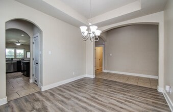 Building Photo - 11702 Eagle Ridge Dr