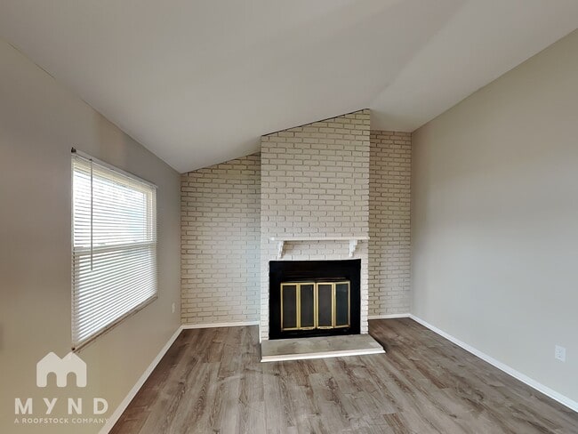 Foto del edificio - 2776 Halifax Ct