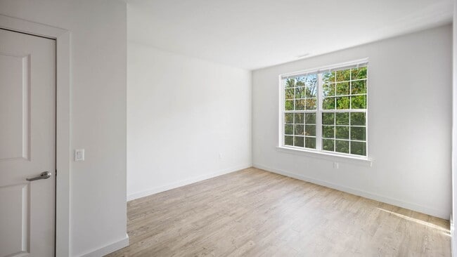 Interior Photo - The Northside