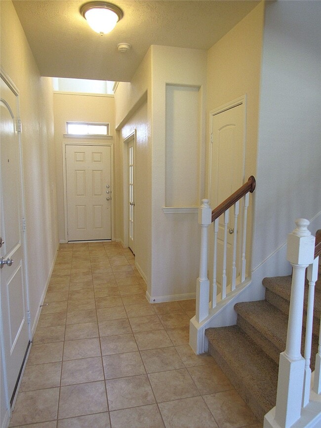 Building Photo - 15106 Winter Dawn Wy