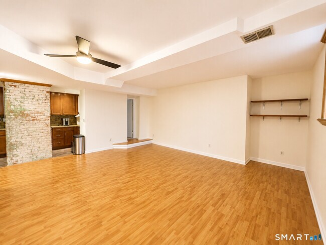Foto del edificio - 91 Stowe Ave