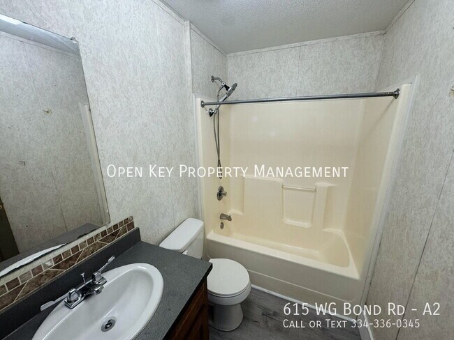 Foto del edificio - 615 Wg Bond Rd