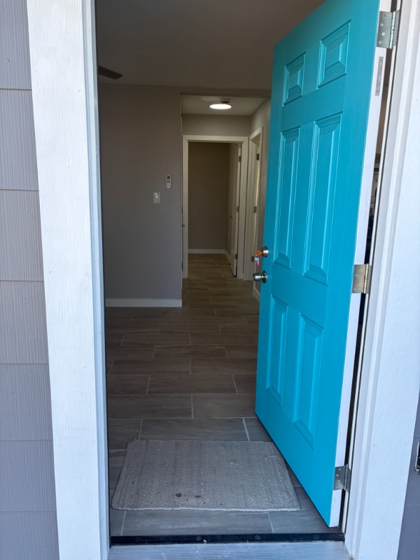 Building Photo - 519 Claride St